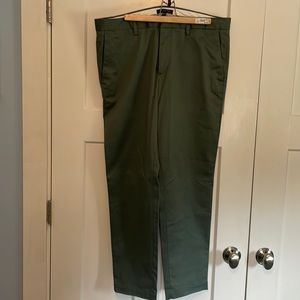 Banana Republic Tapered Dress green Chino 36x30.